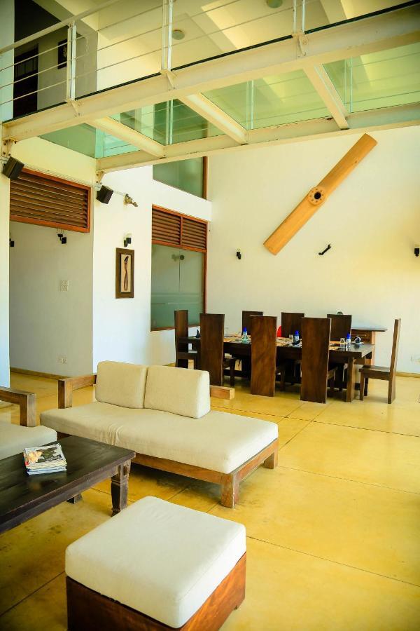 The Cove Hotel Negombo Eksteriør billede